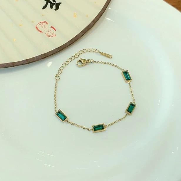 bransoletka-z-krysztalkami