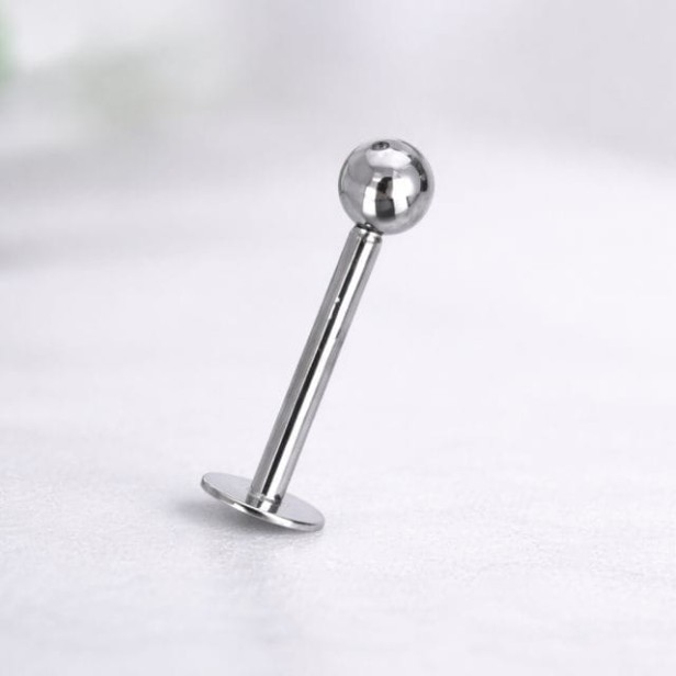 kolczyk-labret-do-ucha-stal-chirurgiczna