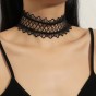 szeroki-choker-koronkowy-czarny