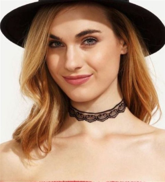 choker koronkowy